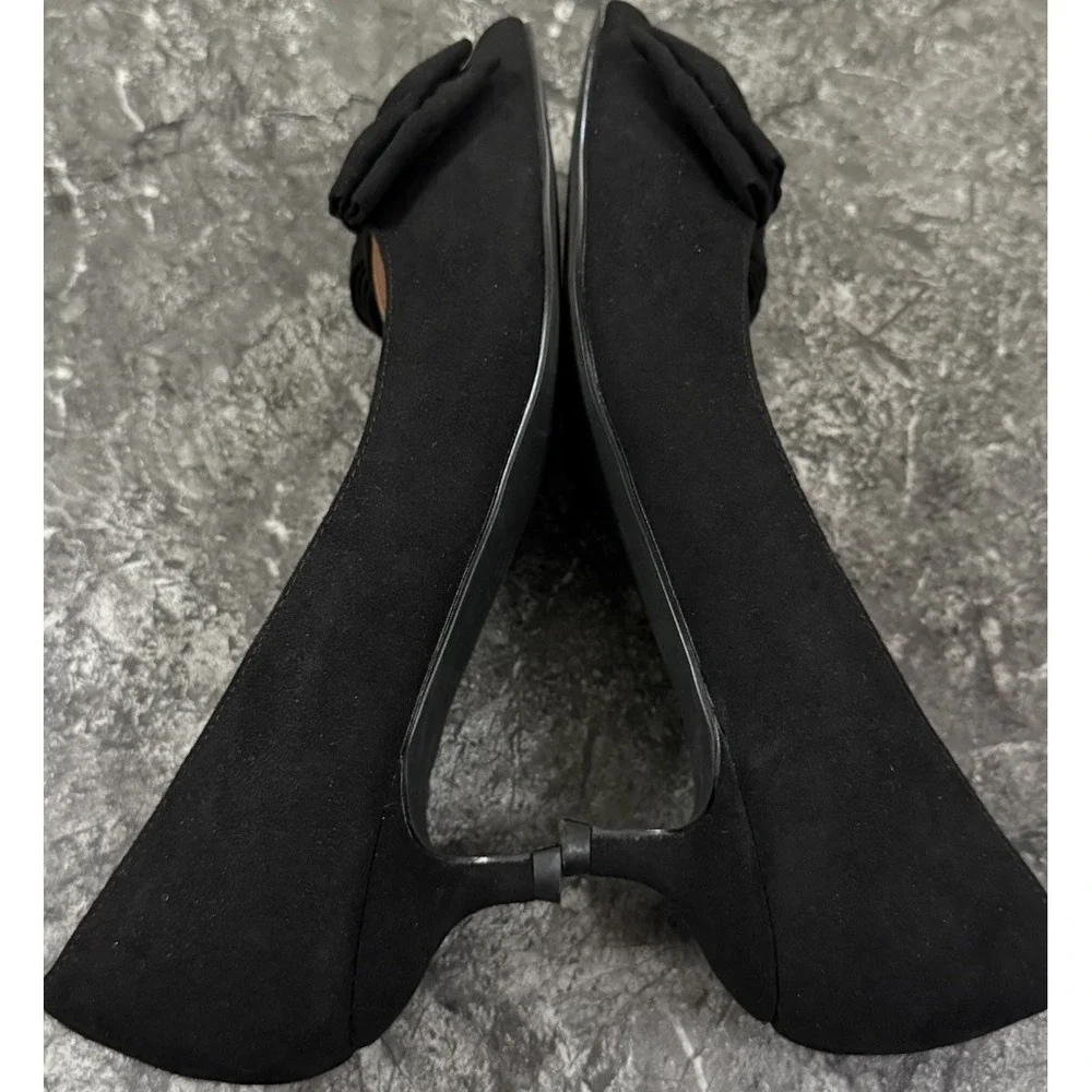 Journee Collection Black Velvet Bow Pointed Toe Kitten Heel Pumps Womens Sz 9